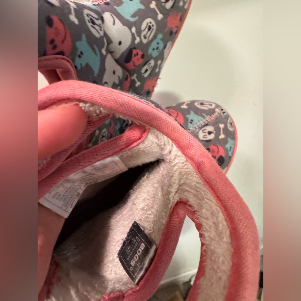 Bogs Size 10 - Picture 7 of 7